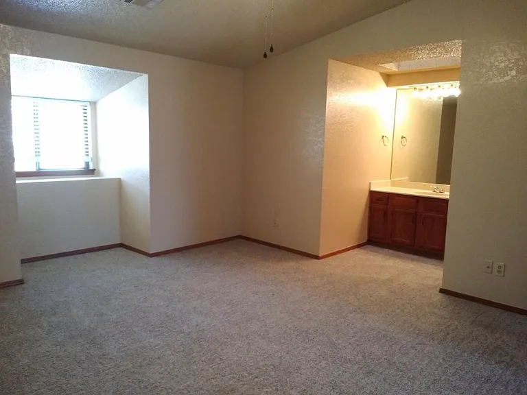 14113 Fairhill Ave — Photo 14