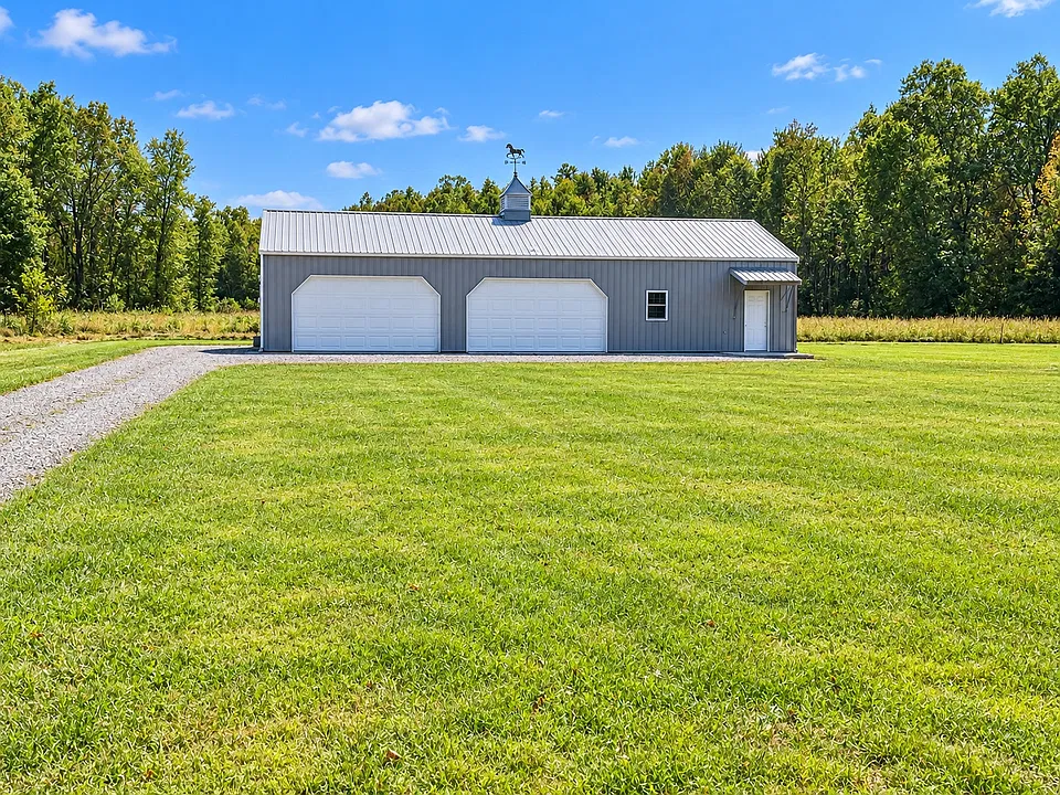141 Meadow Ln
