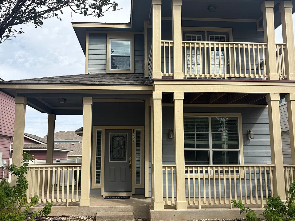 1904 Enchanted Rock Dr
