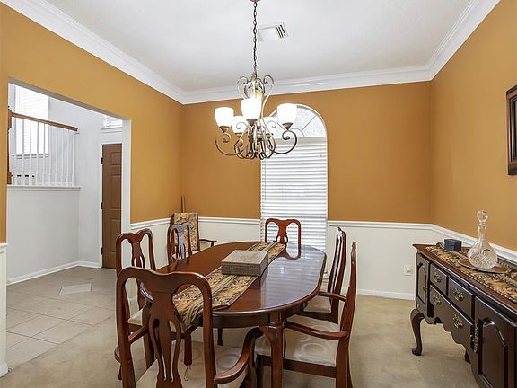 4th image of 1816 Castle Oaks Dr