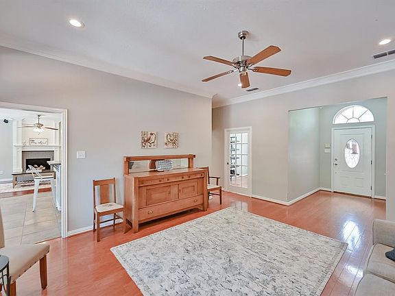 5th image of 2609 Brookwood Dr