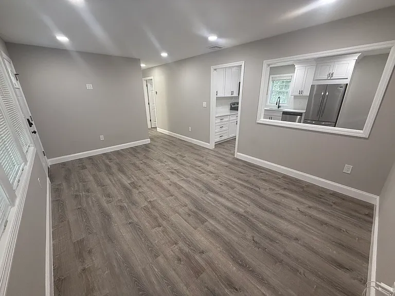 685 Violet Ave #1 — Photo 1
