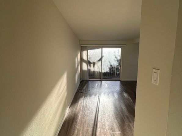 1761 Marco Polo Way APT 8