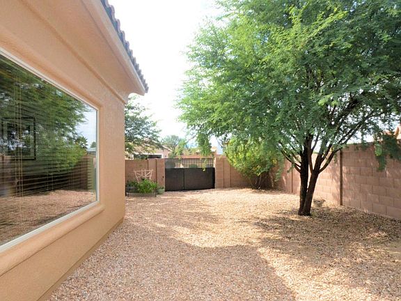 2nd image of 5477 Mesa Verde Dr