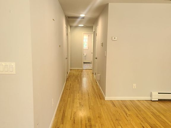 5th image of 519 Broad Ave APT 1
