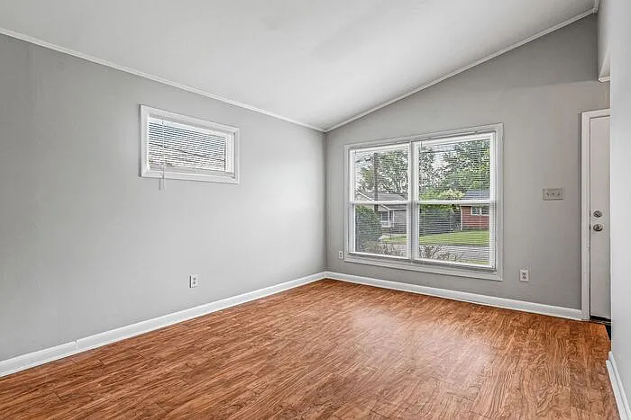 3 bed, 2.0 bath, 1200 sqft, $1,550 — Photo 3