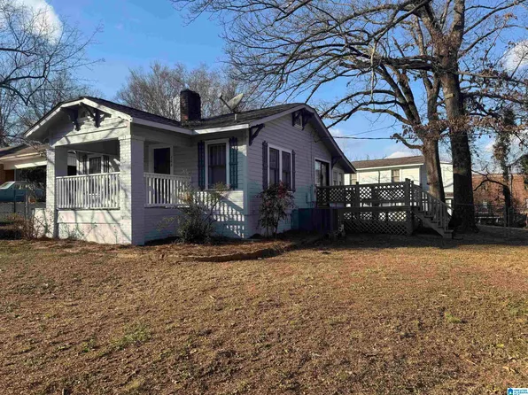 106 Laird Ave, Bessemer, AL 35023