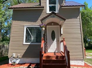 1121 Goodell St, Green Bay, WI 54301