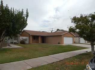 2110 W Heil Ave, El Centro, CA 92243