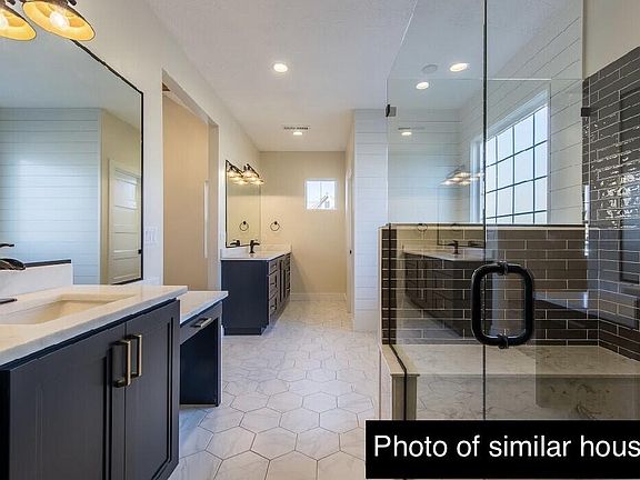 5th image of 3638 Sagebrush Dr