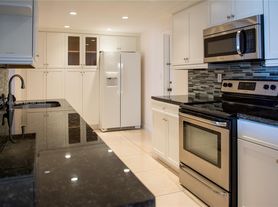 1833 S Ocean Dr
