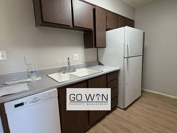4th image of 1111 E Butler Dr APT B