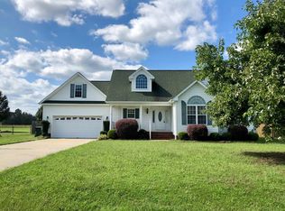 119 Willowbrook Dr, Pikeville, NC 27863