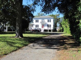 134 Folly Road Blvd, Charleston, SC 29407