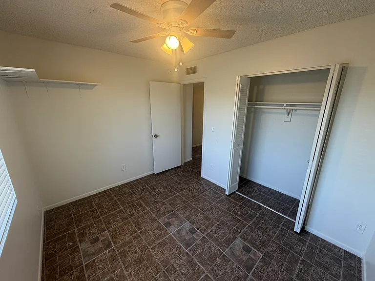 6102 W Osborn Rd — Photo 14