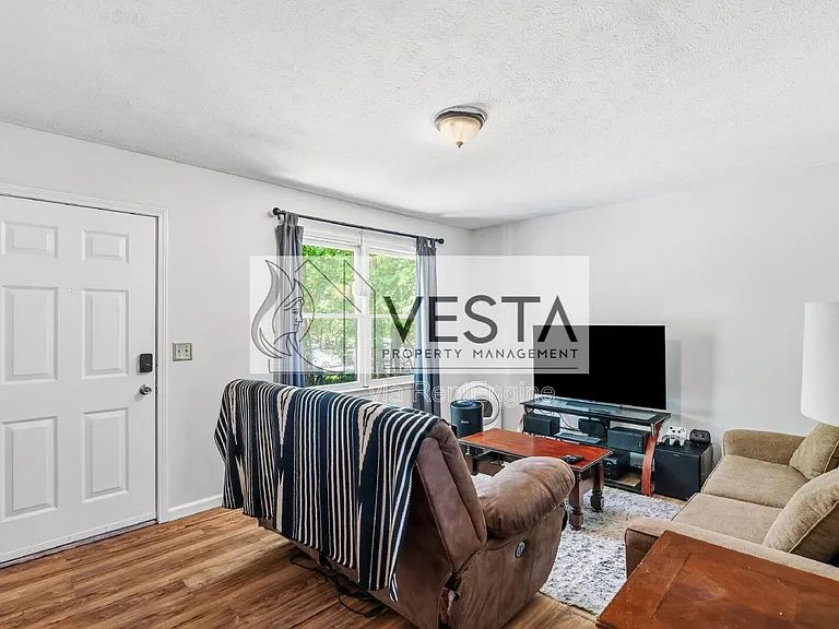 2 Laurel Brook Dr — Photo 4