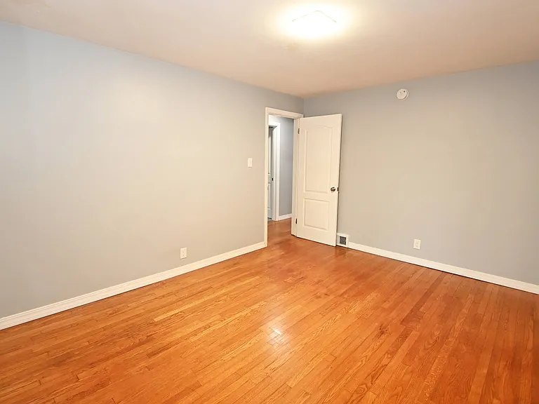 56 West St — Photo 12