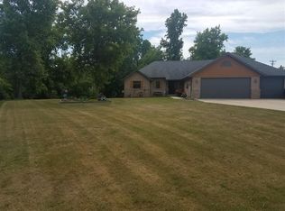 4127 Thunder Ridge Rd, Manitowoc, WI 54220