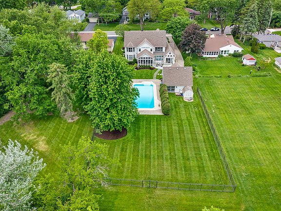 3rd image of 1726 Kay Rd