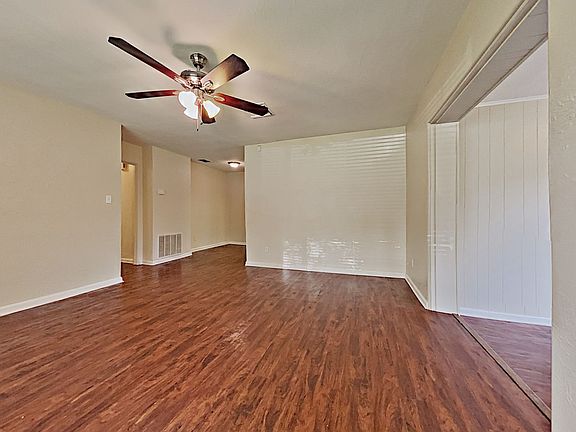 4th image of 2219 Elsinore Ave