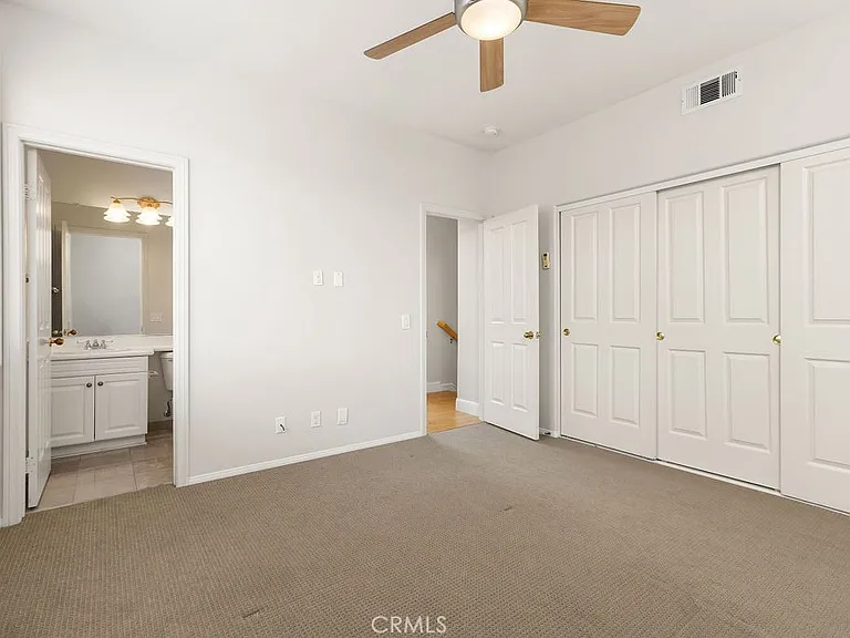 47 Silveroak — Photo 10