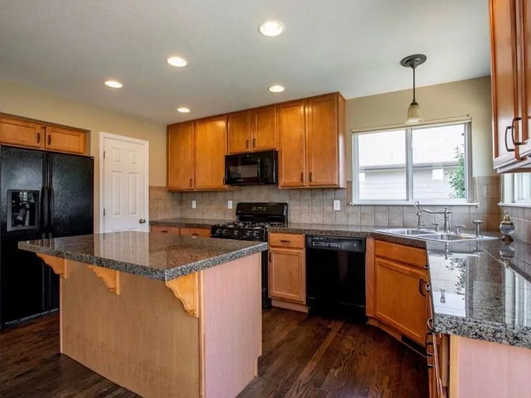 6281 Sea Gull Cir — Photo 2