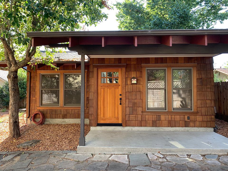 129 Upham