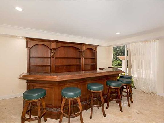 Tropical Gem in Ponce/Davis