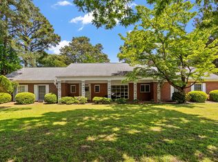 4228 Hermitage Rd, Virginia Beach, VA 23455