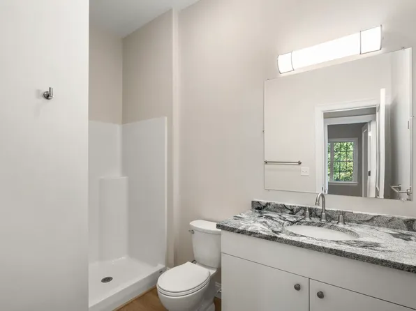 242 Main St, Millis, MA