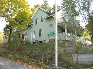 7 Clarence St, Worcester, MA 01605