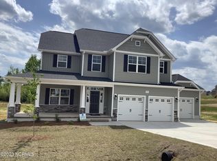 612 Ingleside Ln, Carthage, NC 28327