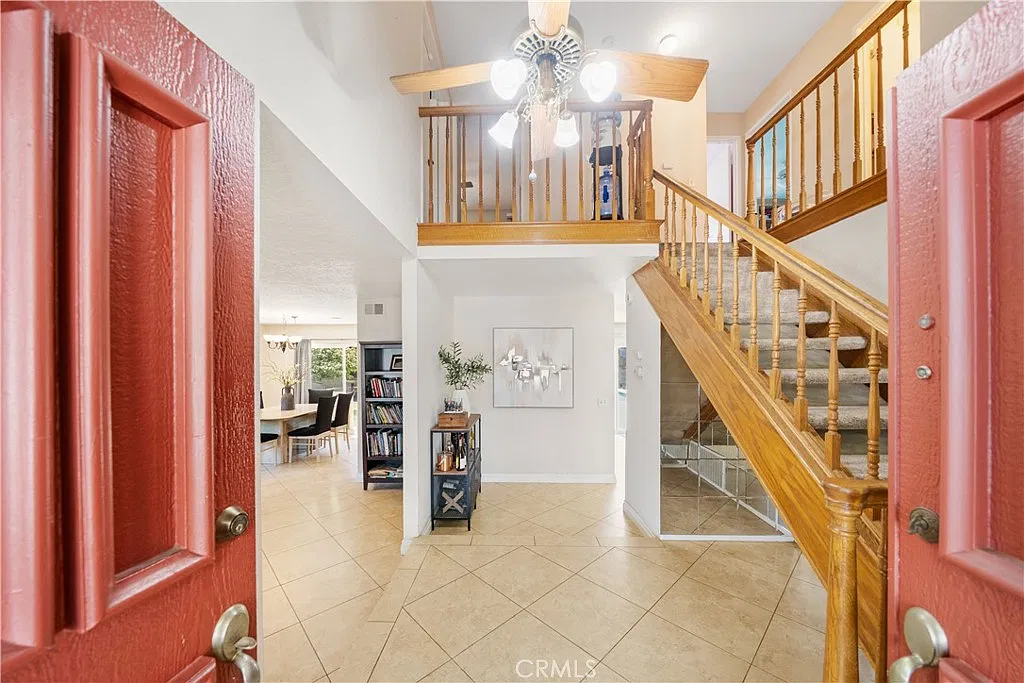 4 bed, 2252 sqft, $4,500 — Photo 4