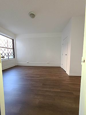 2nd image of 1495 Westchester Ave #2A