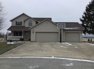 114 Debra Dr, Botkins, OH 45306