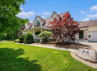 33 Cambridge Ct, Chelsea, MI