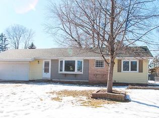 8480 Harkness Rd S, Cottage Grove, MN 55016