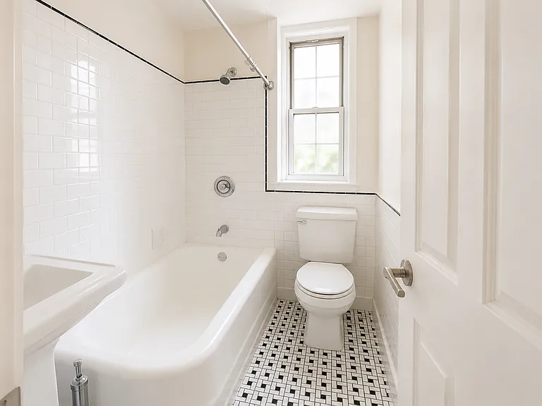 117 W 13th St #53 — Photo 3