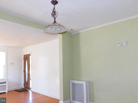 5th image of 4402 Westfield Ave