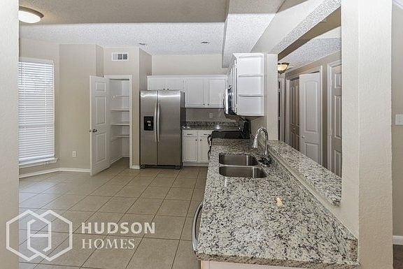 2nd image of 150 Summerhill Dr