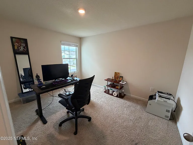 64 Java Ln — Photo 23