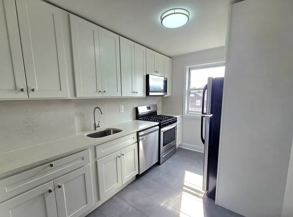 64-55 Cloverdale Blvd #2
