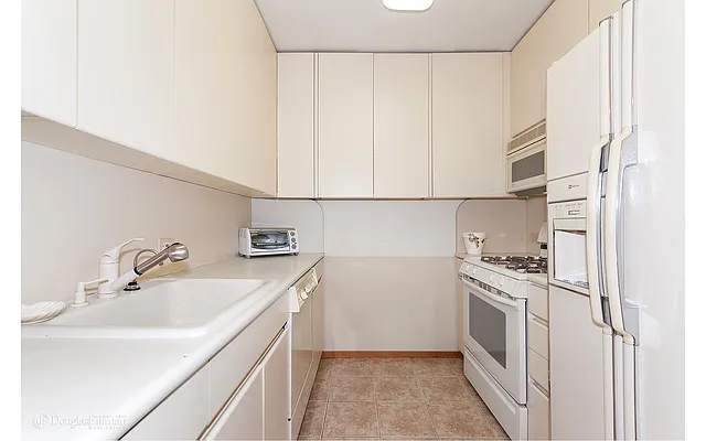 Sold by Douglas Elliman | media 5