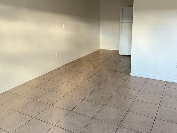 2nd image of 1593 E Washington Ave #4