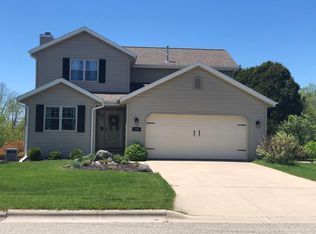 135 Michael St, Belgium, WI 53004