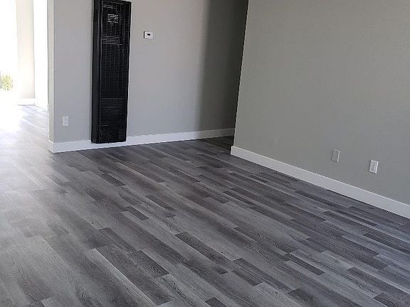 4th image of 1762 Kenwood Pl APT D