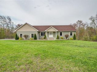 50 Adrian Cir, Constantia, NY 13044