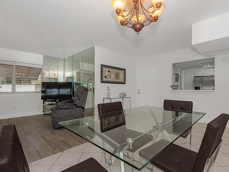 1333 E Hallandale Beach Blvd #101 — Photo 7