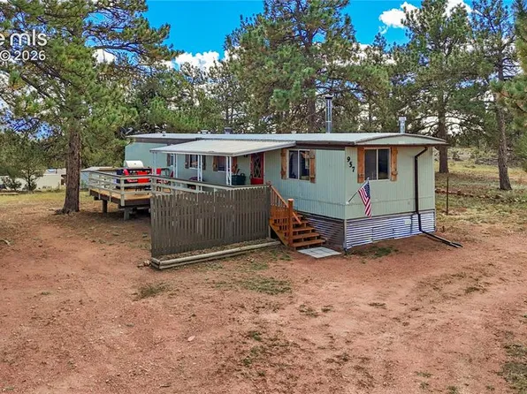 957 Arapahoe Dr, Florissant, CO 80816