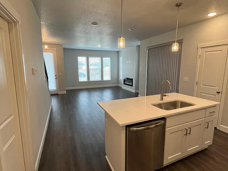 4131 SE Fortress Ln — Photo 3